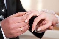 5 جنيهات زيادة عن كل عقد زواج