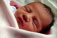 تقتل طفلها بمنعه من الرضاعة 5 أيام