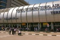 مطار القاهرة يستقبل 37 فوجا سياحياً مختلفاً