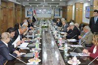 جانب من اجتماع رؤساء الصحف بالجهاز المركزى للتعبئة والإحصاء