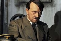 تفاصل تنشر لأول مرة عن آخر لحظات فى عمر هتلر