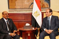 الرئيسان السيسي والبشير