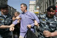 الشرطة الروسية تعتقل المئات في مظاهرات موسكو