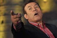 فنانون يتاجرون بآلام المصريين