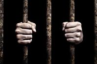 العائدون من السجون