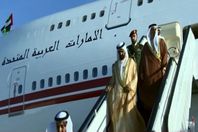 محمد بن راشد يصل الأردن للمشاركة في القمة العربية