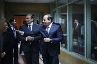 الرئيس السيسي يتفقد حملته الانتخابية