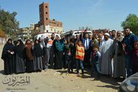 اتوبيسات وميكروباصات لنقل المواطنين في العزب والقري للجان الانتخابية بالمحلة