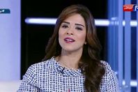 مذيعة أكستر نيوز