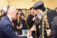 البابا تواضروس يدلي بصوته في الانتخابات
