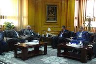 ابو المجد يستقبل نقيب العلميين