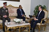 لقاء السيسى ووزير دفاع تنزانيا