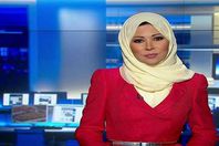 مذيعة الجزيرة