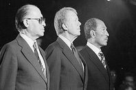 كارتر والسادات