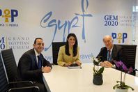 وزيرة السياحة