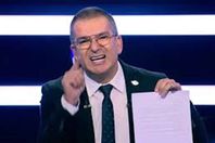 طوني خليفة يهاجم الملحدين