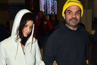 فنانة شهيرة وزوجها يدخلان الحجر الصحي