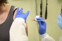 أول لقاح تجريبي ضد كورونا