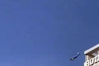 لحظة انتحار الشاب