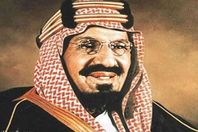 الملك المؤسس عبد العزيز بن عبد الرحمن آل سعود