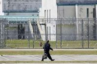 الافراج عن المساجين