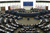 الإتحاد الاوروبى: قد نتوقف عن استقبال اللاجئين