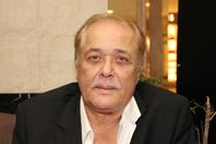 وفاة الفنان محمود عبدالعزيز