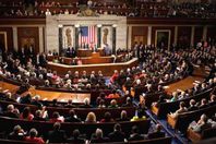 تظاهرة أمام مكاتب أعضاء بـ"الشيوخ" الأمريكي في ذكرى الإطاحة بمرسي