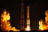 روسيا تمنح مصر قمر صناعي يستخدم في رسم الخرائط