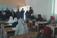 محافظ بورسعيد يتفقد لجان امتحانات الشهادة الإعدادية