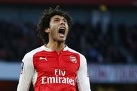 "النني" يهدد أرسين فينجر بالرحيل من الأرسنال