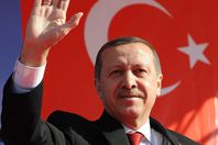 جلسة أردوغان أمام مذيعة "سي إن إن" تشعل الفيسبوك