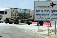 الاحتلال يفتح معبر "كرم أبو سالم" استثنائيا