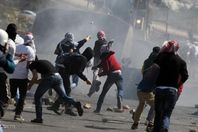 إصابات خلال مواجهات مع الجيش الإسرائيلي قرب رام الله