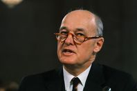 جورج كينان أحد مخططي السياسة الخارجية الأمريكية