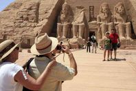 إجراءات حكومية تقضي على السياحة