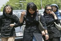 9 حالات طلاق كل دقيقة في إيران