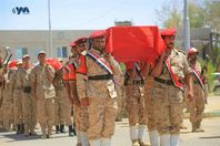 مقتل جنديين يمنيين أثناء صلاتهما الجمعة