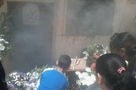 إشعال البخور بمحيط مقابر ضحايا طنطا