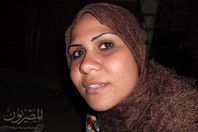 نبوية: "خلعت زوجى علشان بيشخر طول  الليل"