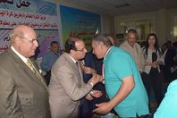 مُحافظ الدقهلية يُكرم فريقي اليد والطائرة بالمنصورة