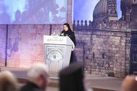 أمل عبد الله القبيسي