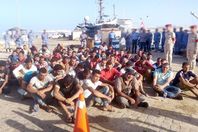 الجيش يعلن توقيف 226 مهاجرًا غير شرعي