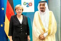 الملك سلمان يجري مباحثات مع ميركل