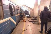 قفز ركاب من بين عربات المترو في سان بطرسبرغ