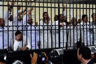 الإخوان في قفص الاتهام (أرشيفية)