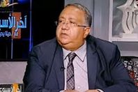 الدكتور محمد شاهين، عضو الشعبة العامة للأدوية بالغرفة التجارية