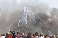 الاحتلال الإسرائيلي يستخدم غاز مجهول لقمع الفلسطينيين