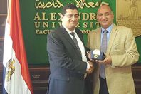 الدكتور أحمد علي سليمان