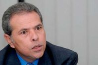 الإعلامي توفيق عكاشة